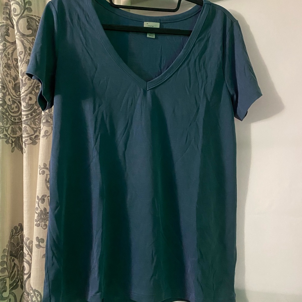 XS Blue tshirt